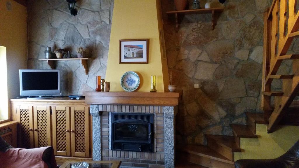 Casa Rural El Casillo Del Abuelo Goyo Guest House Navarredonda de Gredos Luaran gambar