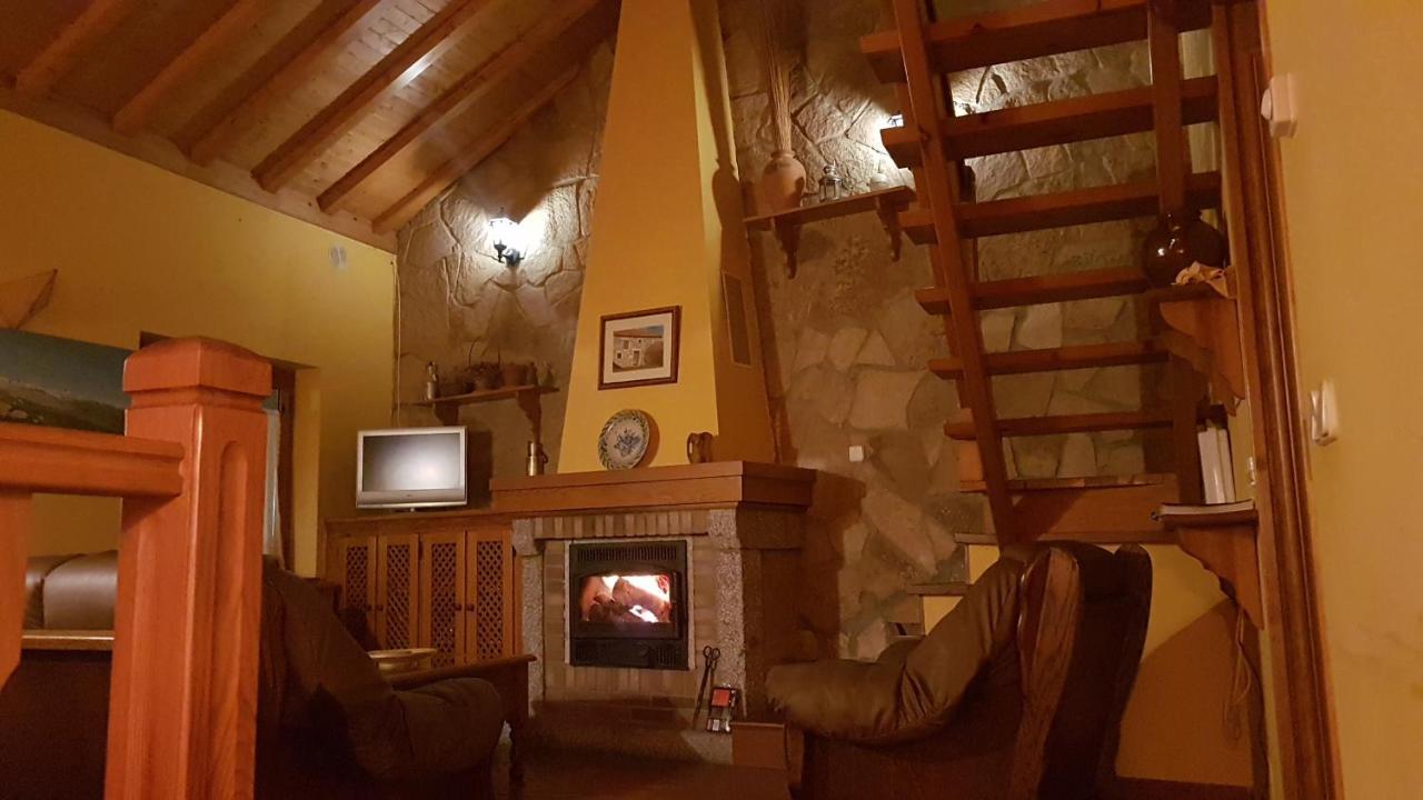 Casa Rural El Casillo Del Abuelo Goyo Guest House Navarredonda de Gredos Luaran gambar